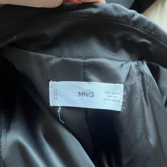mango trench coat - Picture 3 of 3
